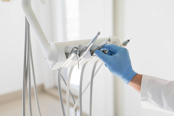 24/7 Emergency Teeth Whitening experts in Hartville, OH